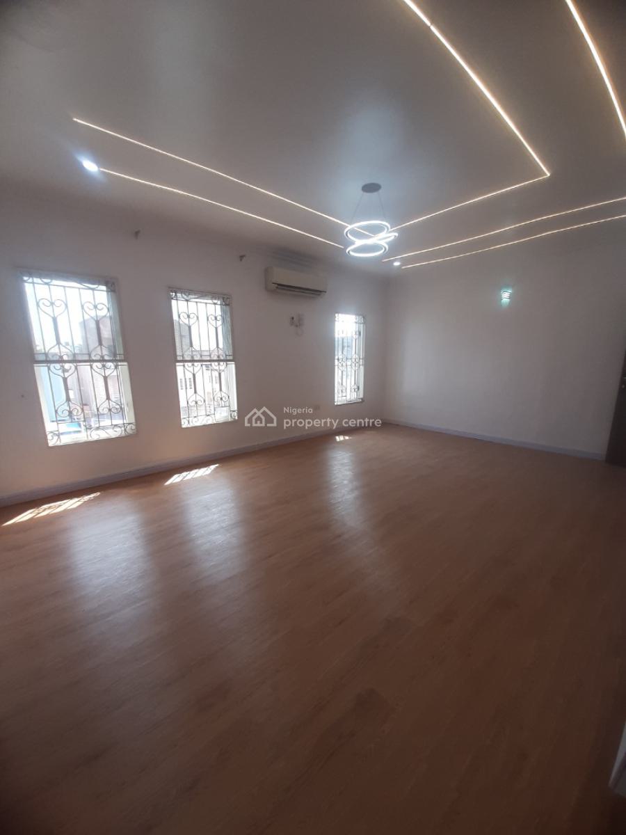 2, Lekki Phase 1, Lekki, Lagos, Flat / Apartment for Rent