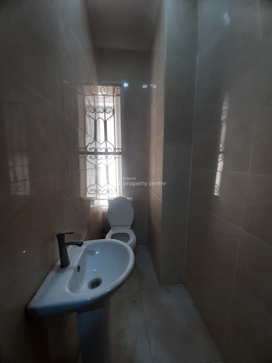 2, Lekki Phase 1, Lekki, Lagos, Flat / Apartment for Rent