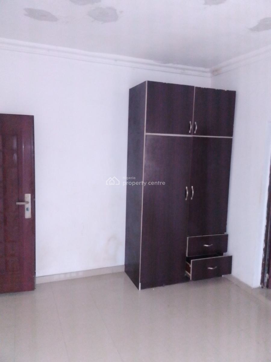 Miniflat Upstairs, Jakande Lekki Lagos State, Jakande, Lekki, Lagos, Mini Flat (room and Parlour) for Rent
