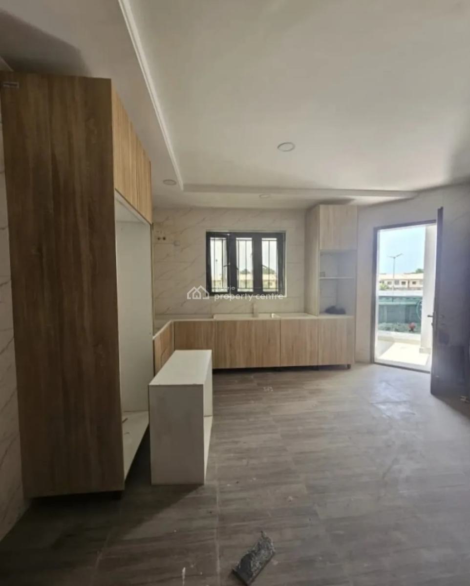 8 Units of Brand New 3 Bedroom En-suite Flat with 1 Room Bq, Situated/, Lekki Phase 1, Lekki, Lagos, Flat / Apartment for Rent