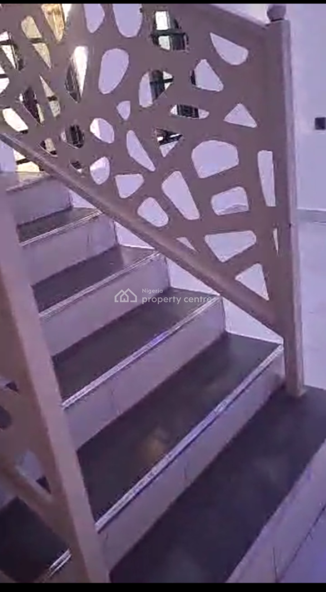 Relatively New 3bed Room Tarreces Duplex, Medina Estate, Gbagada, Lagos, Terraced Duplex for Rent