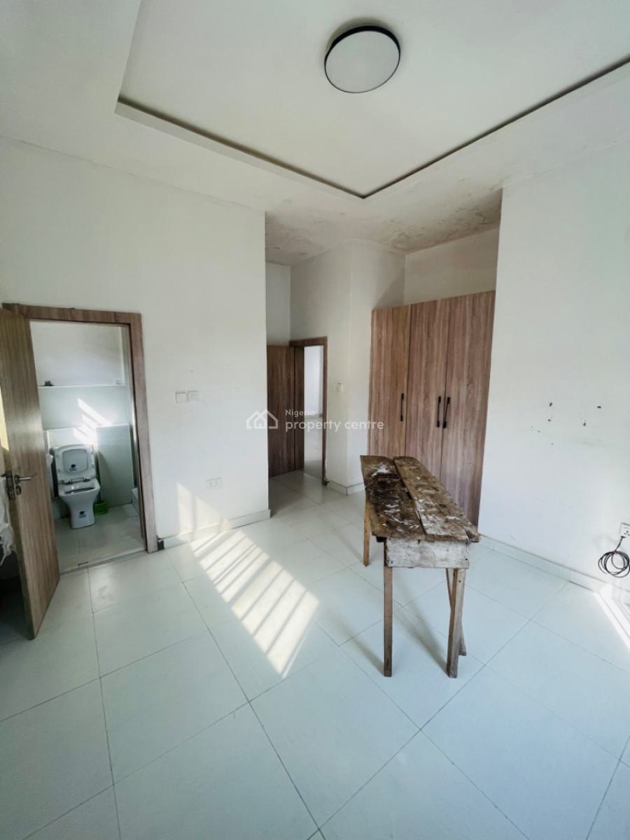 Luxury 2 Bedroom Apartment with a Fitted Kitchen & Dinning  (upstairs), Sangotendo, Ajah, Lagos, Flat / Apartment for Rent