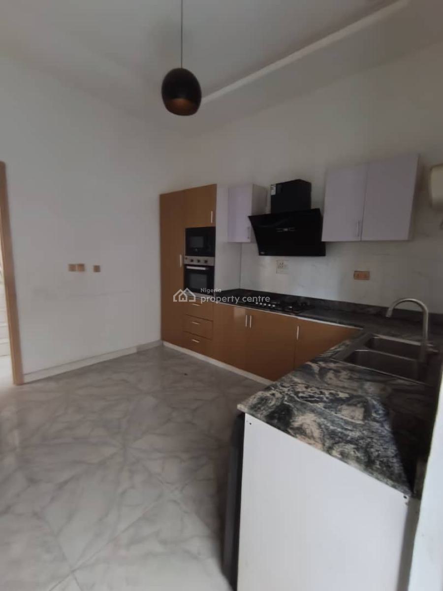 Luxury Spacious 4 Bedroom Duplex with Bq, Chevron Alternative Drive, Lekki, Lagos, Semi-detached Duplex for Rent