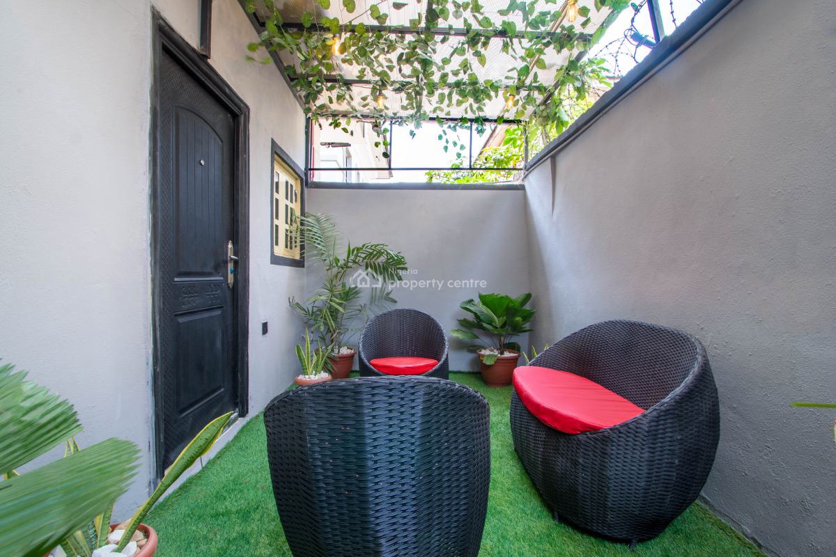 Cozy 1 Bedroom Apartment, Lekki Phase 1, Lekki, Lagos, Flat / Apartment Short Let