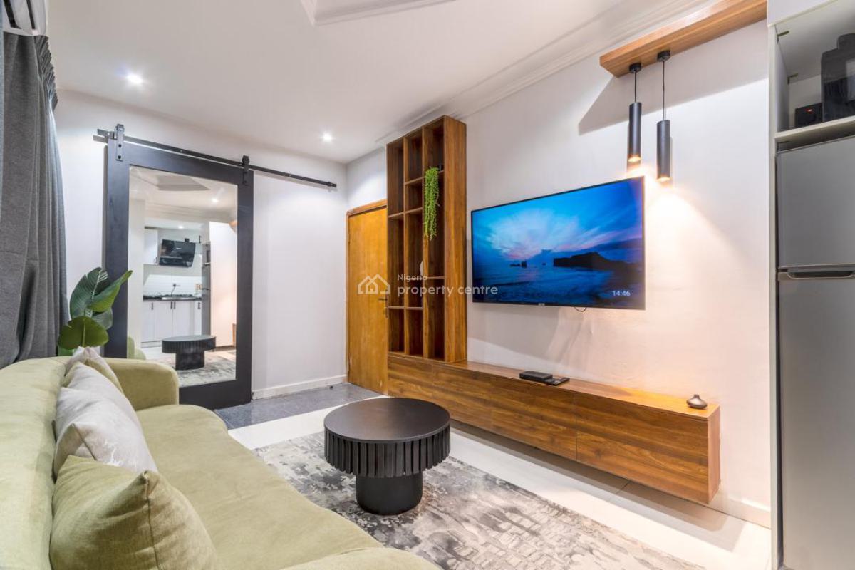 Cozy 1 Bedroom Apartment, Lekki Phase 1, Lekki, Lagos, Mini Flat (room and Parlour) Short Let