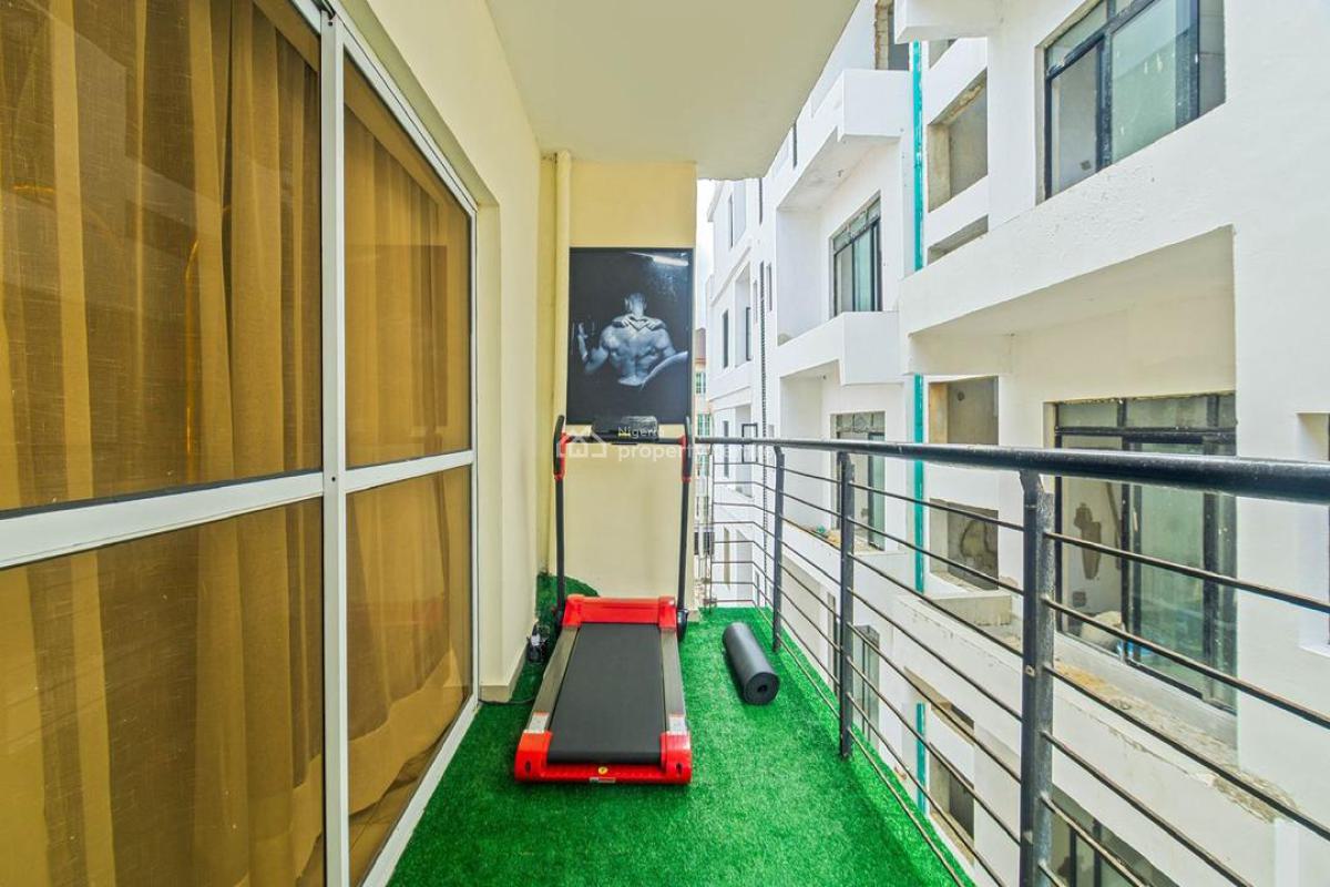 a Spacious Luxury 1 Bedroom with Ps5, 2 Balconies & Private Gym, Off Freedom Way, Lekki Phase 1, Lekki, Lagos, Mini Flat (room and Parlour) Short Let