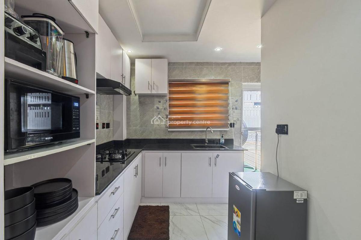 a Spacious Luxury 1 Bedroom with Ps5, 2 Balconies & Private Gym, Off Freedom Way, Lekki Phase 1, Lekki, Lagos, Mini Flat (room and Parlour) Short Let