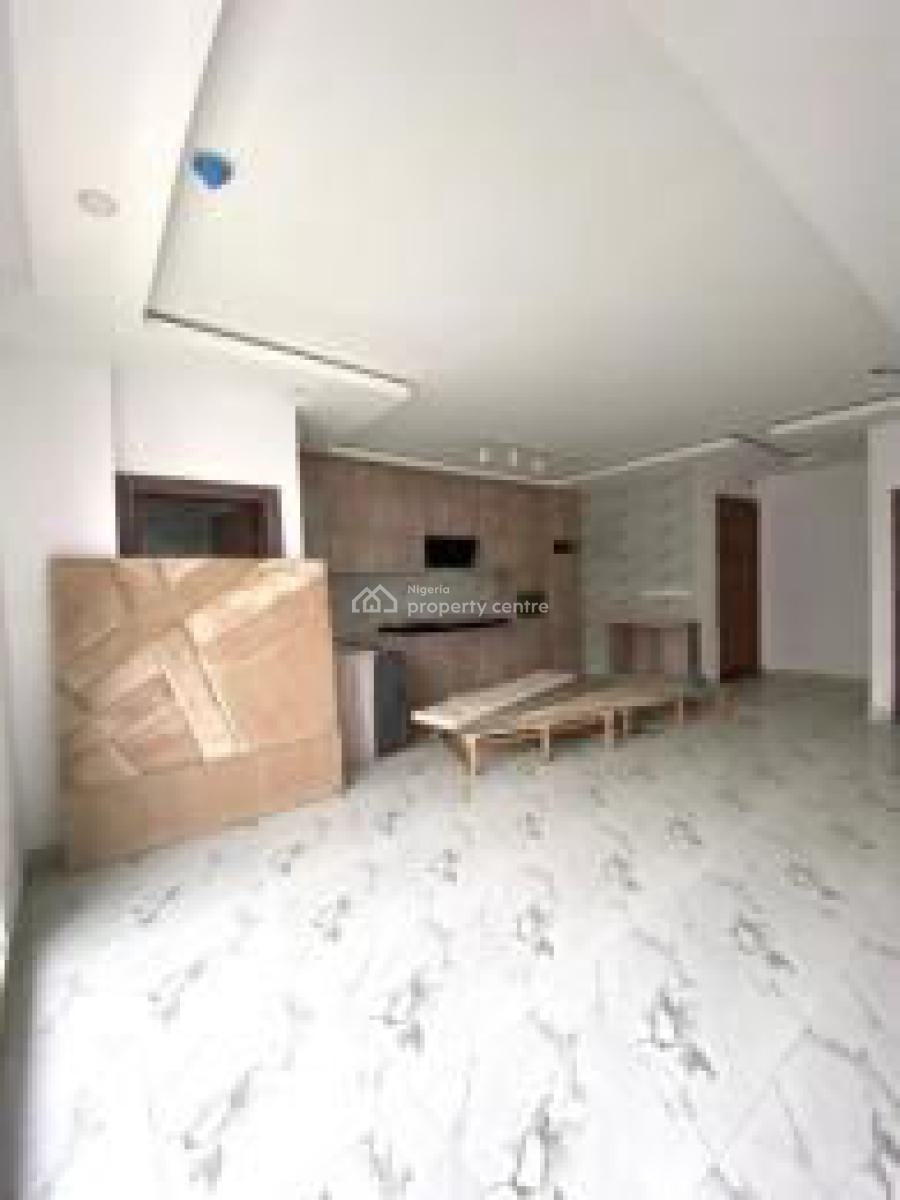 Luxury Two Bedrooms Apartment in a High Brow Estate, Periwinkle Estate, Lekki Phase 1, Lekki Phase 1, Lekki, Lagos, Flat / Apartment for Rent