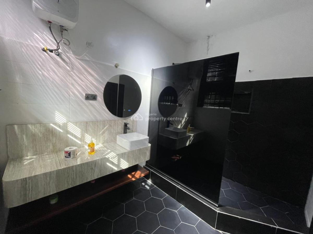 3 Bedrooms Apartment, Lekki Phase 1, Lekki, Lagos, Flat / Apartment Short Let