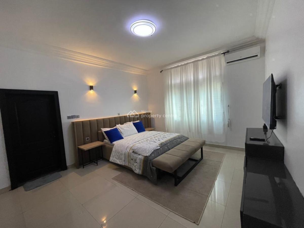 3 Bedrooms Apartment, Lekki Phase 1, Lekki, Lagos, Flat / Apartment Short Let