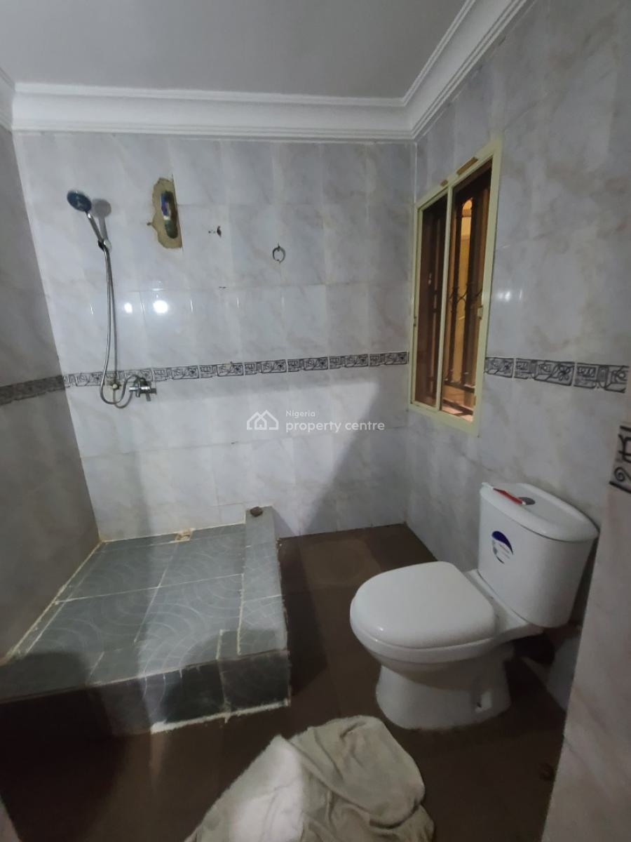 a Room Shared Apartment in a Beautiful Compound and Location, Lekki Scheme 2 Estate Abraham Adesanya Ajah Lekki Lagos, Ajiwe, Ajah, Lagos, Self Contain (single Rooms) for Rent