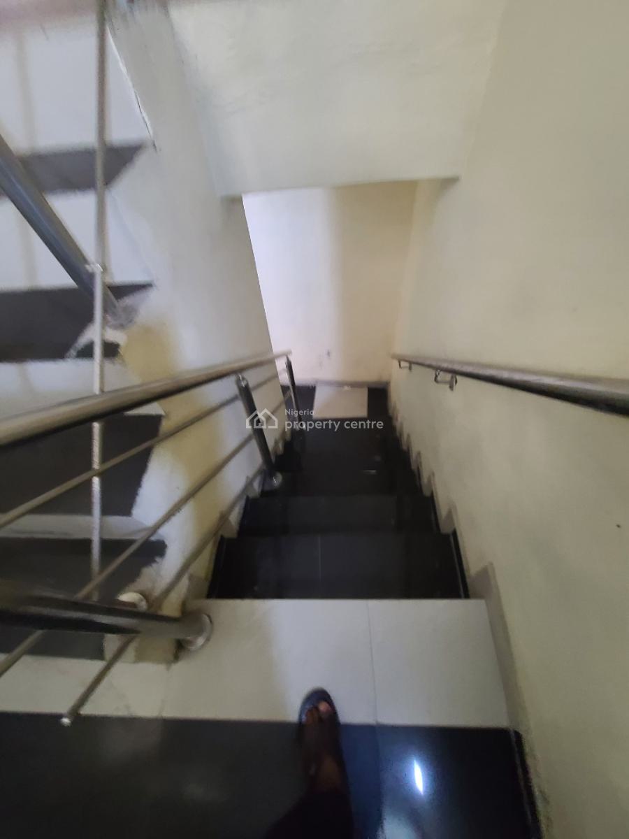 a Room Shared Apartment in a Beautiful Compound and Location, Lekki Scheme 2 Estate Abraham Adesanya Ajah Lekki Lagos, Ajiwe, Ajah, Lagos, Self Contain (single Rooms) for Rent