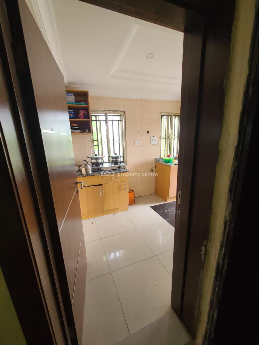 a Room Shared Apartment in a Beautiful Compound and Location, Lekki Scheme 2 Estate Abraham Adesanya Ajah Lekki Lagos, Ajiwe, Ajah, Lagos, Self Contain (single Rooms) for Rent