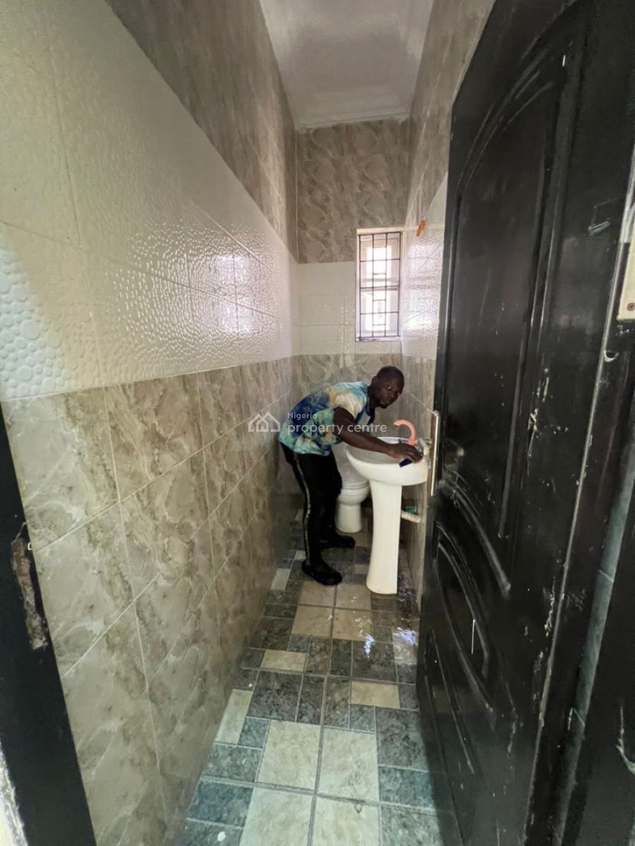 2 Bedroom Apartment, Lekki Phase 1, Lekki, Lagos, Flat / Apartment for Rent