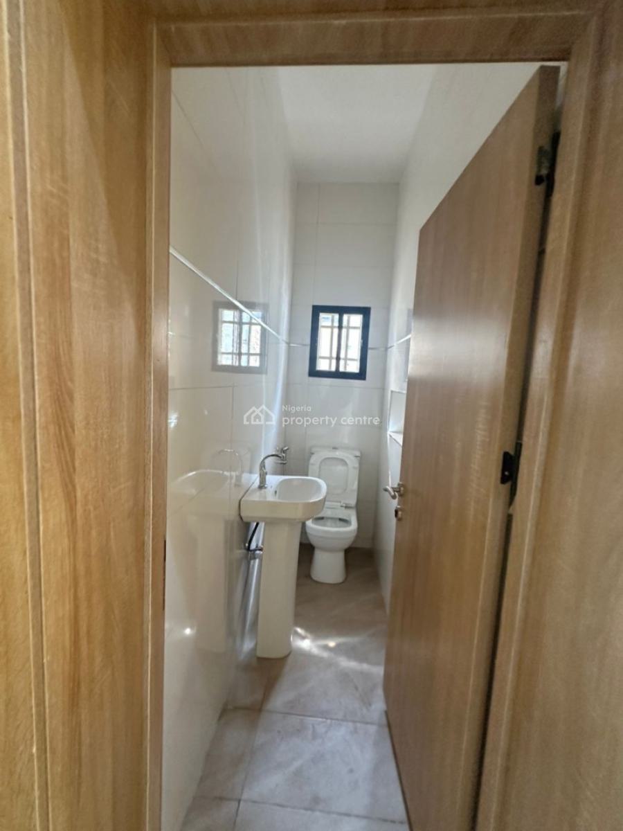 Luxury Spacious 2 Bedroom Apartment, Back of Ay Sharfa, Galadimawa, Abuja, Flat / Apartment for Rent