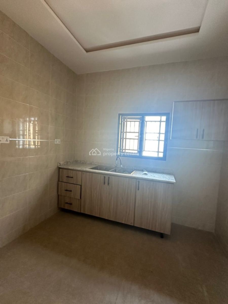 Luxury Spacious 2 Bedroom Apartment, Back of Ay Sharfa, Galadimawa, Abuja, Flat / Apartment for Rent