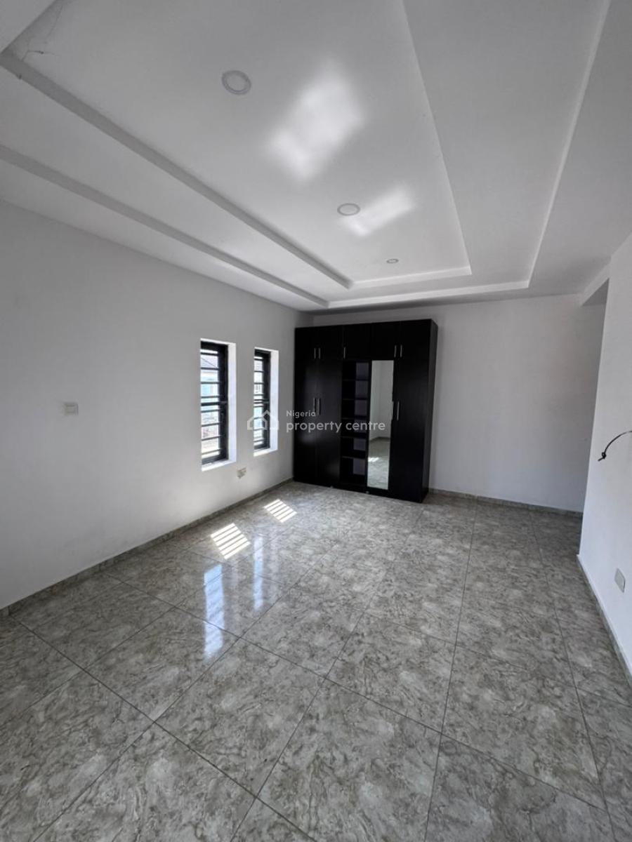 Fully Serviced 3 Bedroom Apartment, Lekki Phase 1, Lekki, Lagos, Flat / Apartment for Sale