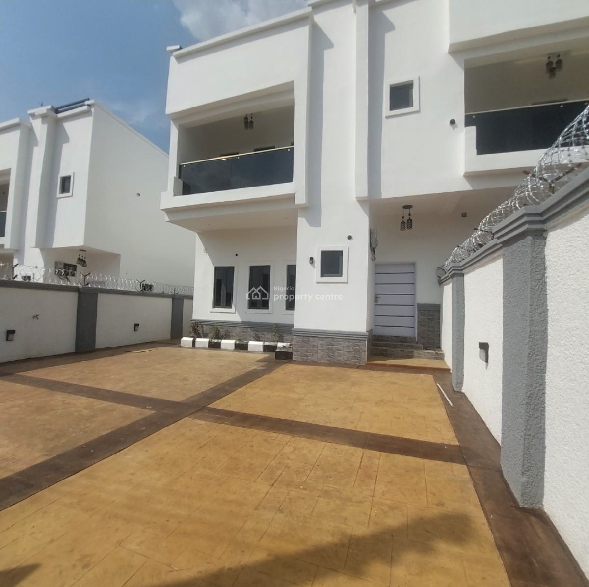 a Luxury 4bedroom Semi-detached Duplex, Off Emmanuel Mbaka Bolivia, Airport Road, Lugbe,abuja, Lugbe District, Abuja, Semi-detached Duplex for Sale