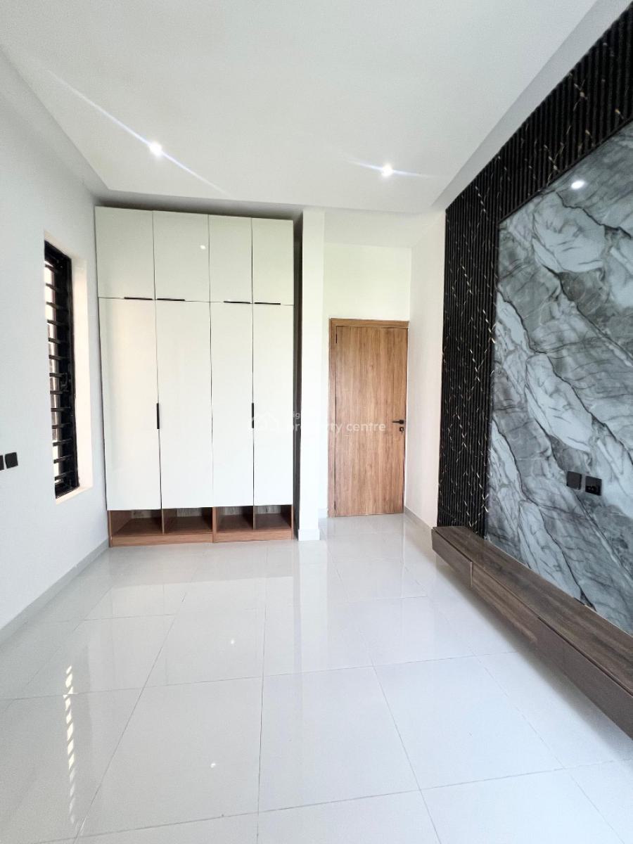 Massive 6 Bedroom Fully Detached Duplex with Bq and Swimming Pool., Ajah, Lagos, House for Sale