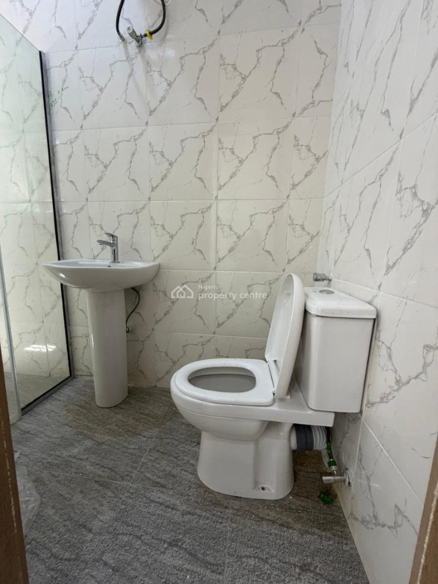 2 Bedroom Apartment, Chevron, Lekki, Lagos, Flat / Apartment for Sale