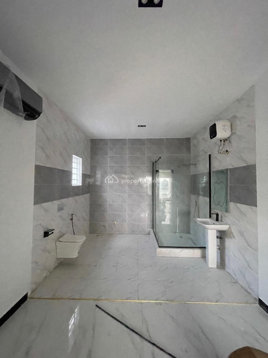 5bedroom Fully Detached Duplex with a Bq., Lekki, Lagos, House for Sale