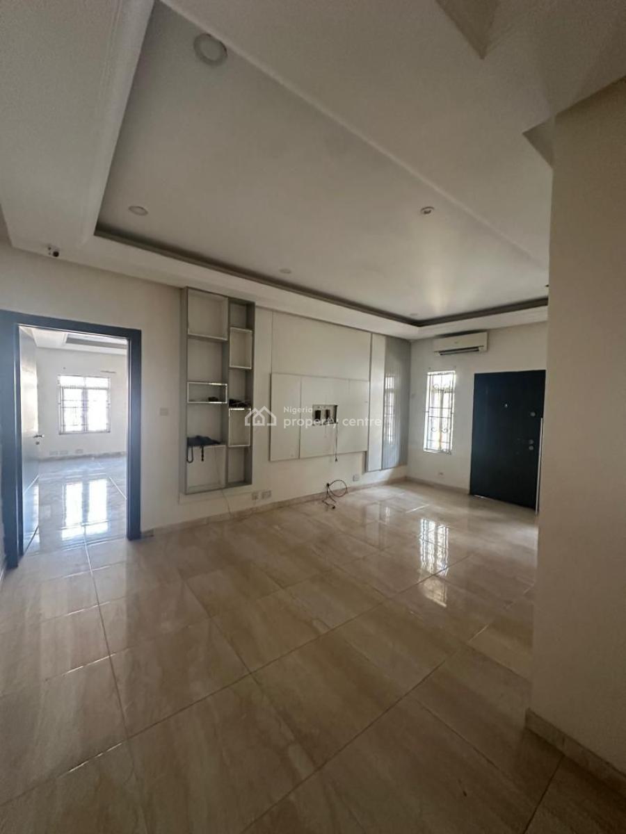 Well Maintained and Decent  4 Bedrooms Semi Detached Duplex with Bq, Estate, Gbagada, Lagos, Semi-detached Duplex for Rent