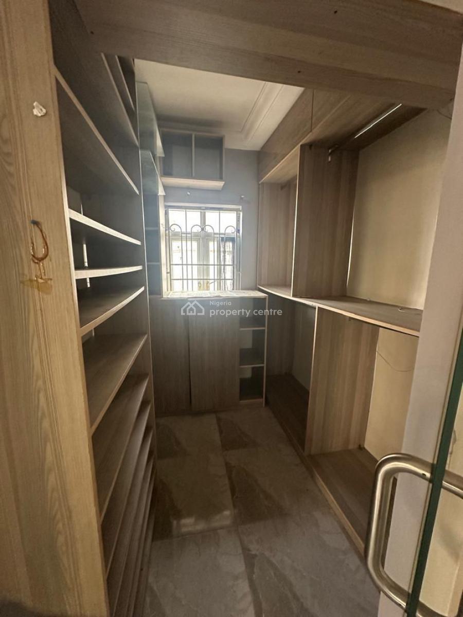 Well Maintained and Decent  4 Bedrooms Semi Detached Duplex with Bq, Estate, Gbagada, Lagos, Semi-detached Duplex for Rent