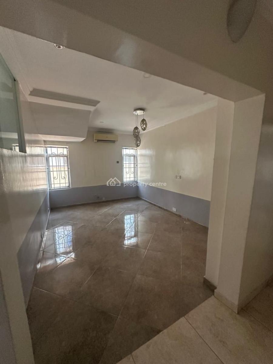 Well Maintained and Decent  4 Bedrooms Semi Detached Duplex with Bq, Estate, Gbagada, Lagos, Semi-detached Duplex for Rent