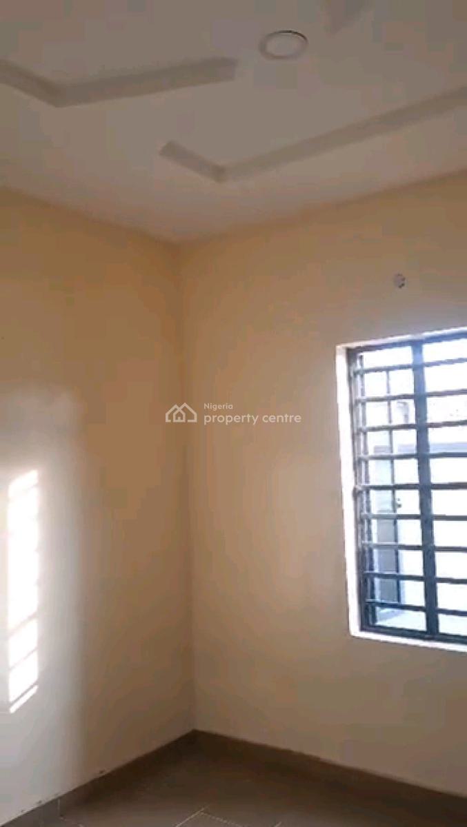 Standard 3 Bedroom Terrace Duplex, Medinat Estate, Medina, Gbagada, Lagos, Terraced Duplex for Rent