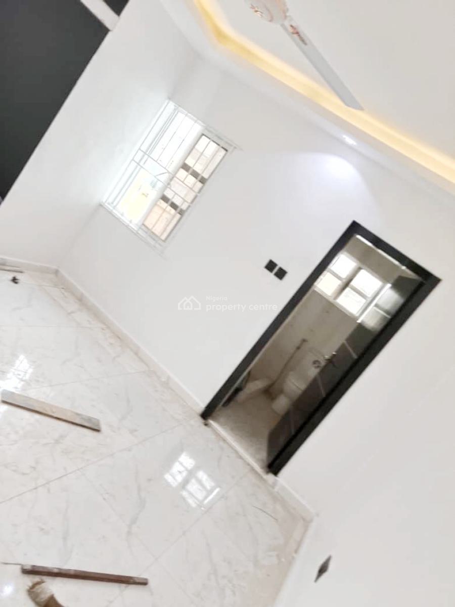 Luxury 3 Bedroom Flat, Gra Phase 1, Magodo, Lagos, Flat / Apartment for Rent