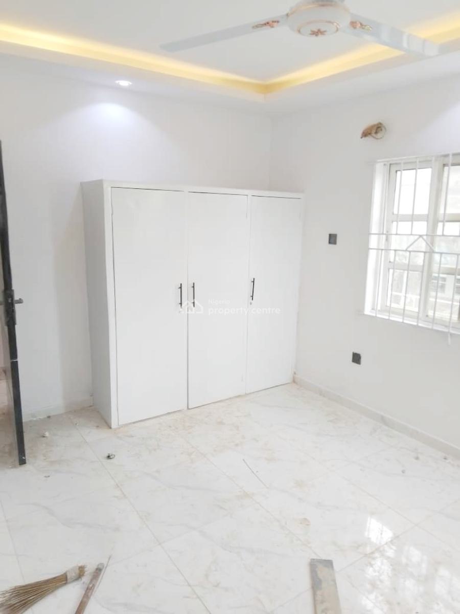 Luxury 3 Bedroom Flat, Gra Phase 1, Magodo, Lagos, Flat / Apartment for Rent