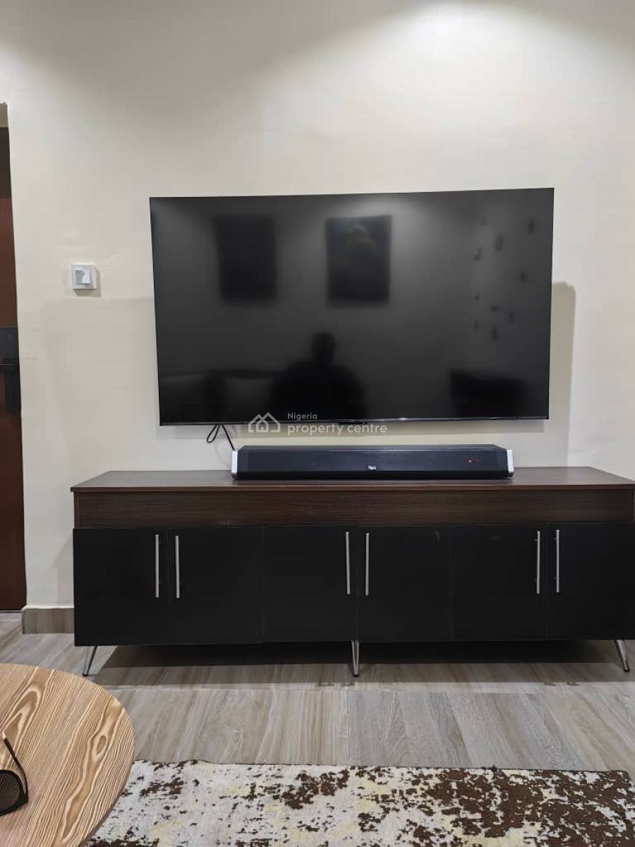 Luxury 1 Bedroom Apartment, No 32 Libreville Street, Wuse 2, Abuja, Flat / Apartment Short Let