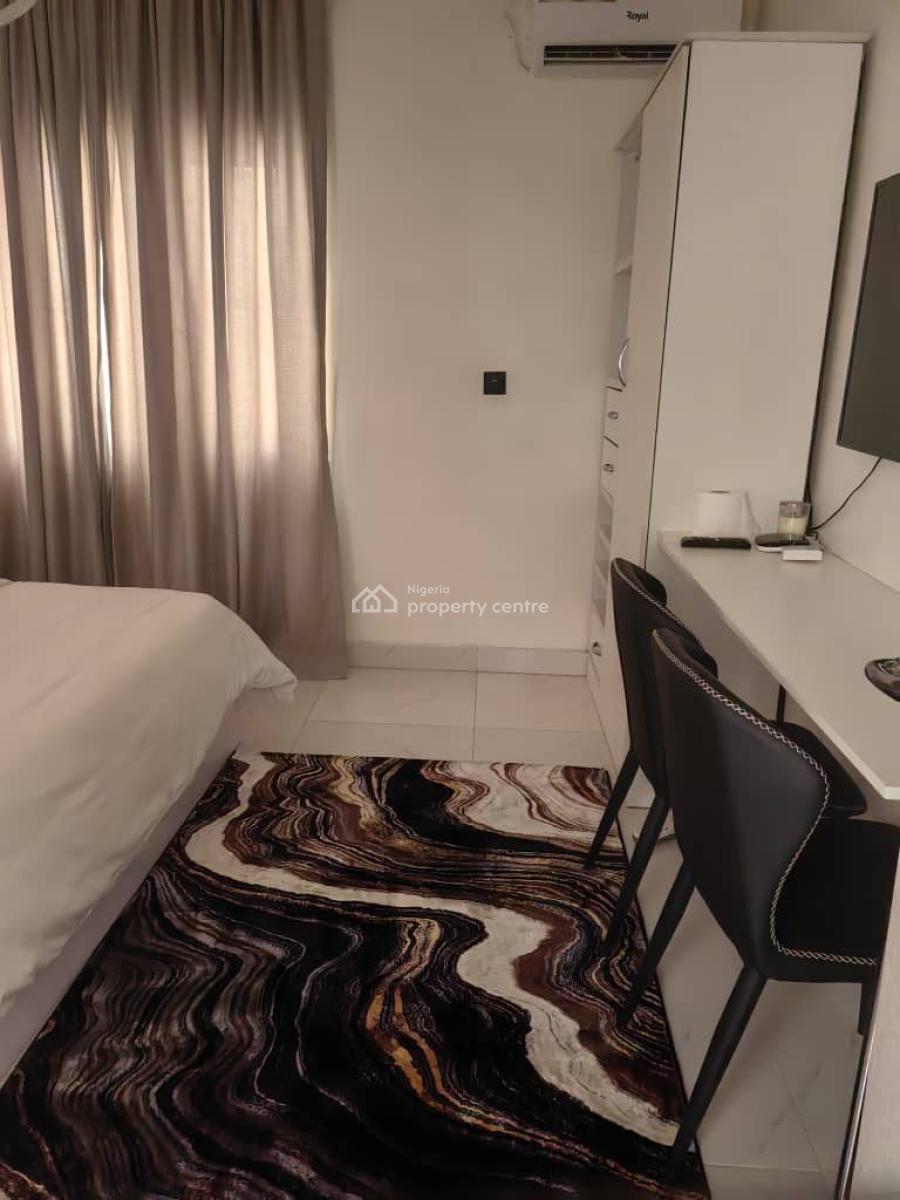 Luxury 1 Bedroom Apartment, No 32 Libreville Street, Wuse 2, Abuja, Flat / Apartment Short Let