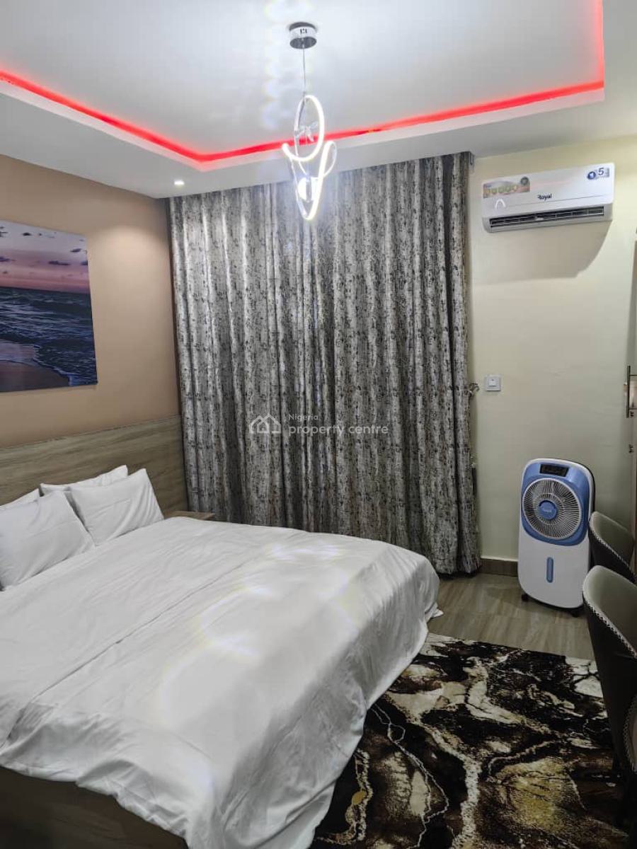 Luxury 1 Bedroom Apartment, No 32 Libreville Street, Wuse 2, Abuja, Flat / Apartment Short Let