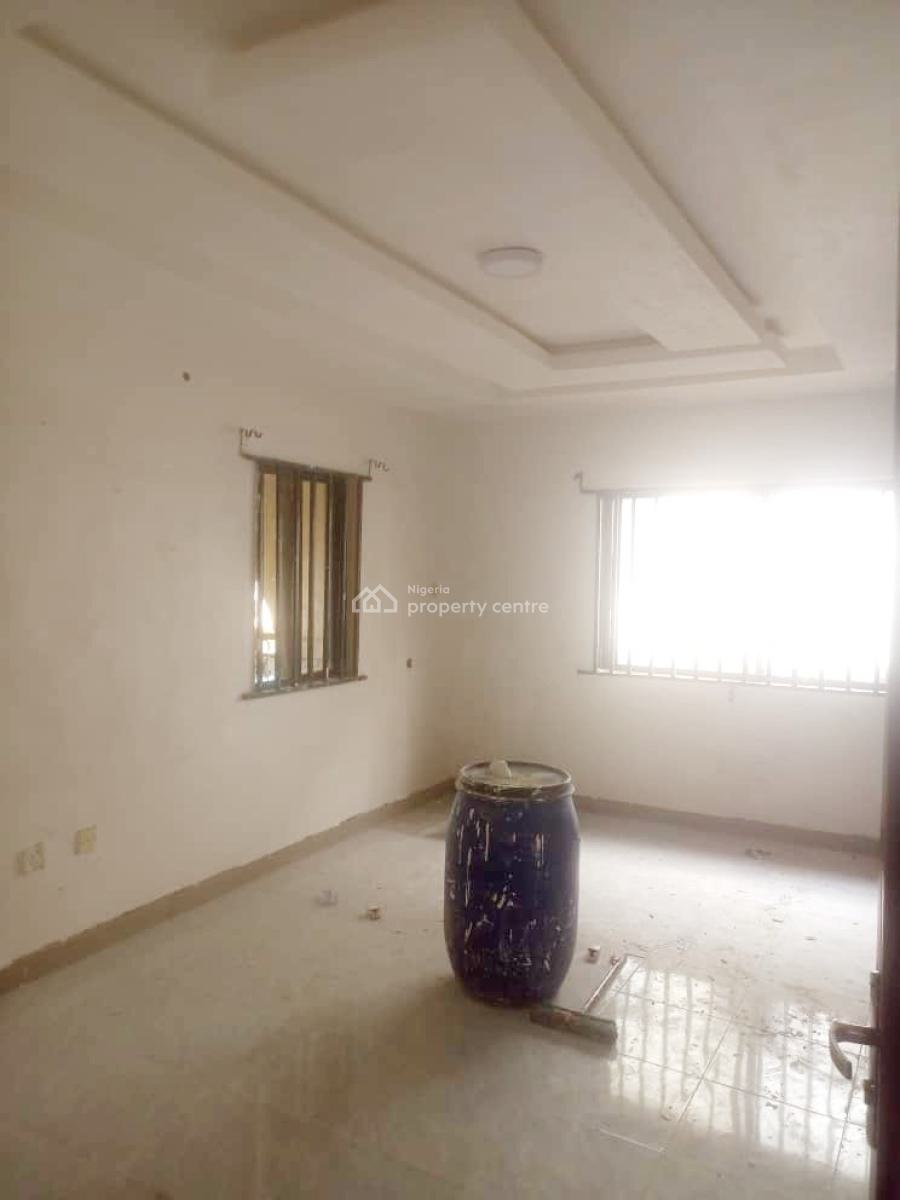 Luxury 3 Bedroom Flat, Gra Phase 1, Magodo, Lagos, Flat / Apartment for Rent