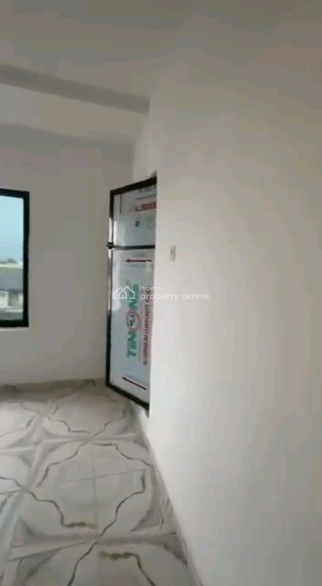 Standard and Newly Built 2 Bedroom Flat, Shomolu, Shomolu, Lagos, Flat / Apartment for Rent