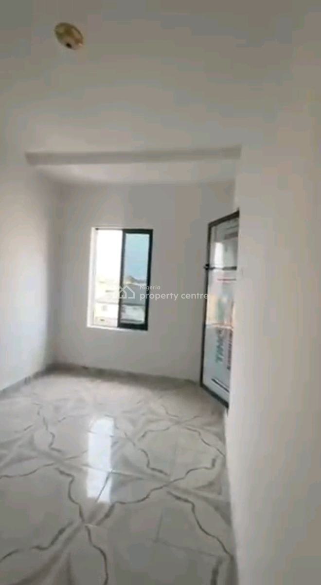 Standard and Newly Built 2 Bedroom Flat, Shomolu, Shomolu, Lagos, Flat / Apartment for Rent