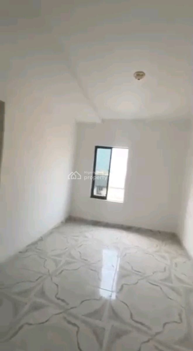 Standard and Newly Built 2 Bedroom Flat, Shomolu, Shomolu, Lagos, Flat / Apartment for Rent