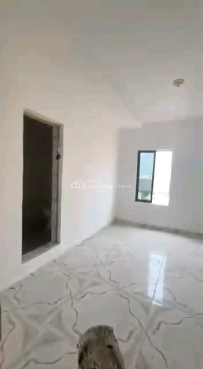 Standard and Newly Built 2 Bedroom Flat, Shomolu, Shomolu, Lagos, Flat / Apartment for Rent