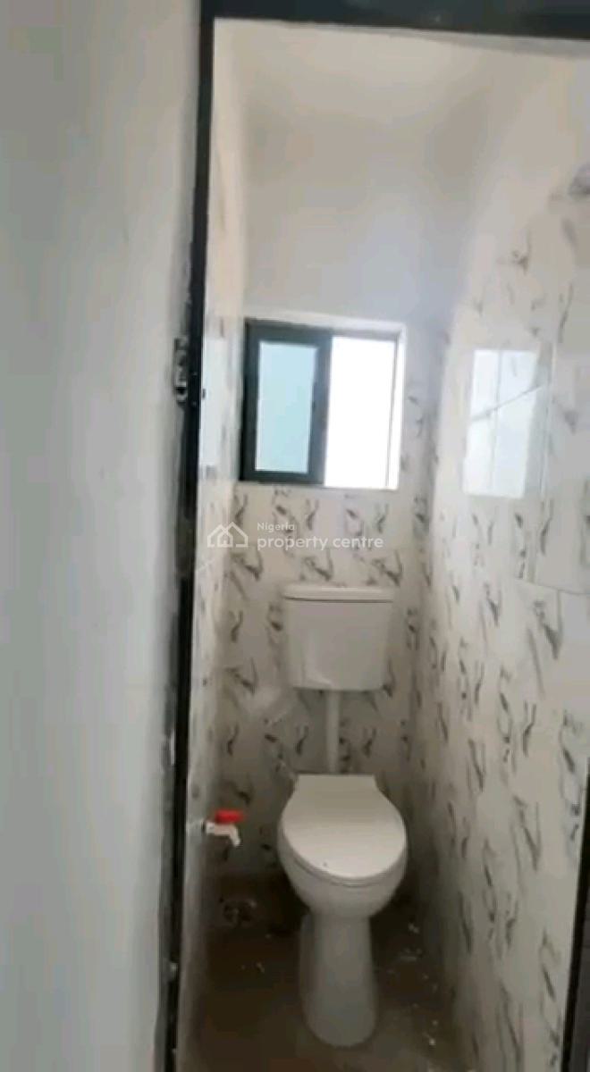 Standard and Newly Built 2 Bedroom Flat, Shomolu, Shomolu, Lagos, Flat / Apartment for Rent