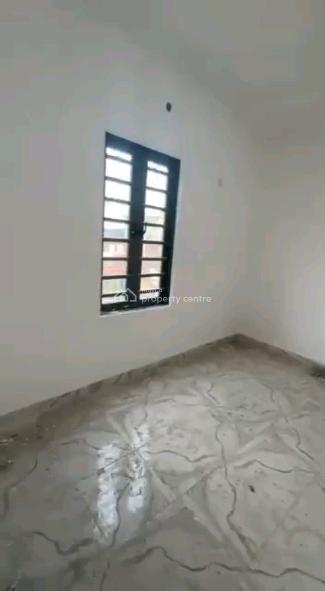 Standard and Newly Built 2 Bedroom Flat, Shomolu, Shomolu, Lagos, Flat / Apartment for Rent