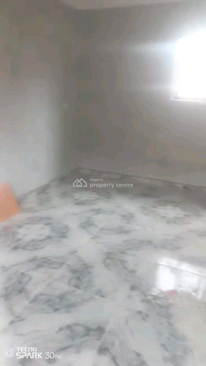 Standard and Spacious Mini Flat, Adekunle, Adekunle, Yaba, Lagos, Mini Flat (room and Parlour) for Rent