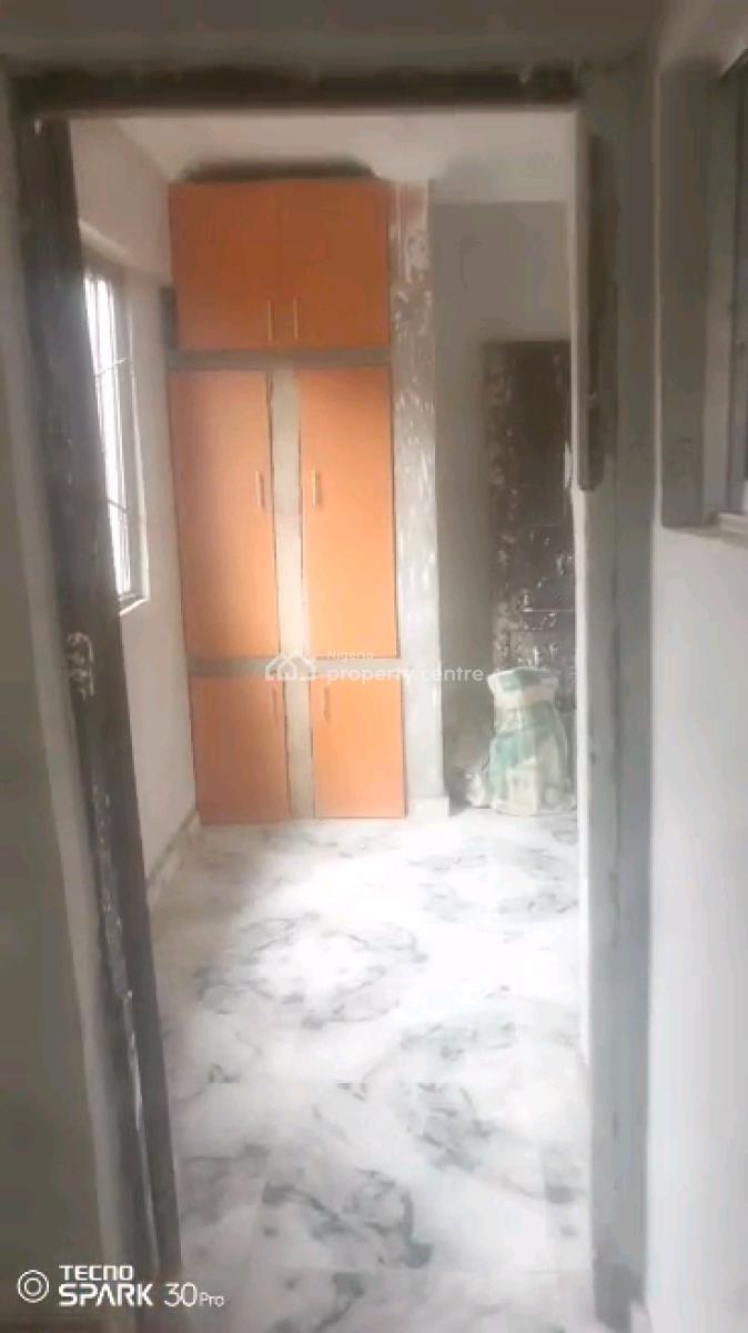 Standard and Spacious Mini Flat, Adekunle, Adekunle, Yaba, Lagos, Mini Flat (room and Parlour) for Rent