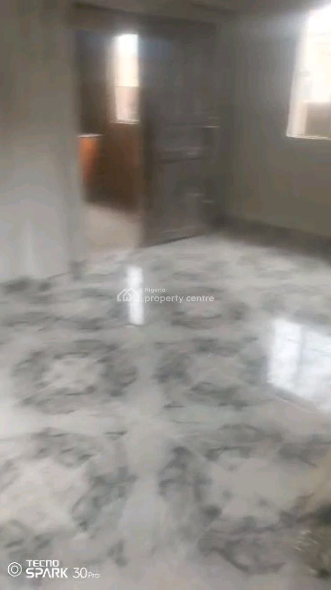 Standard and Spacious Mini Flat, Adekunle, Adekunle, Yaba, Lagos, Mini Flat (room and Parlour) for Rent