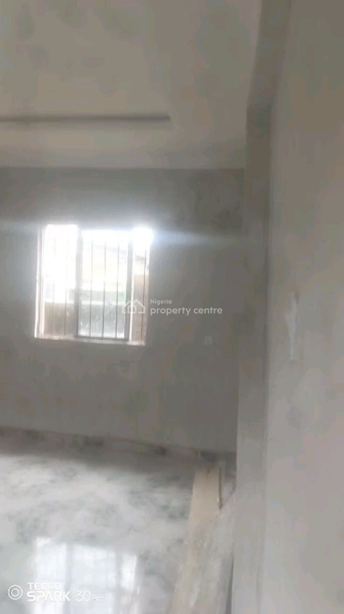 Standard and Spacious Mini Flat, Adekunle, Adekunle, Yaba, Lagos, Mini Flat (room and Parlour) for Rent