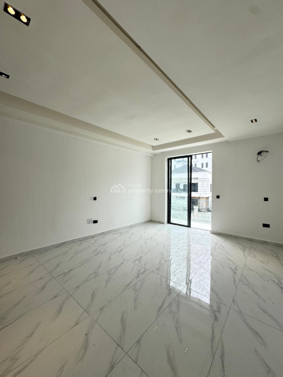 Spacious 2 Bedroom Apartment with Pool and Elevator in a Secure Estate, Ikate Elegushi, Lekki, Lagos, Flat / Apartment for Sale