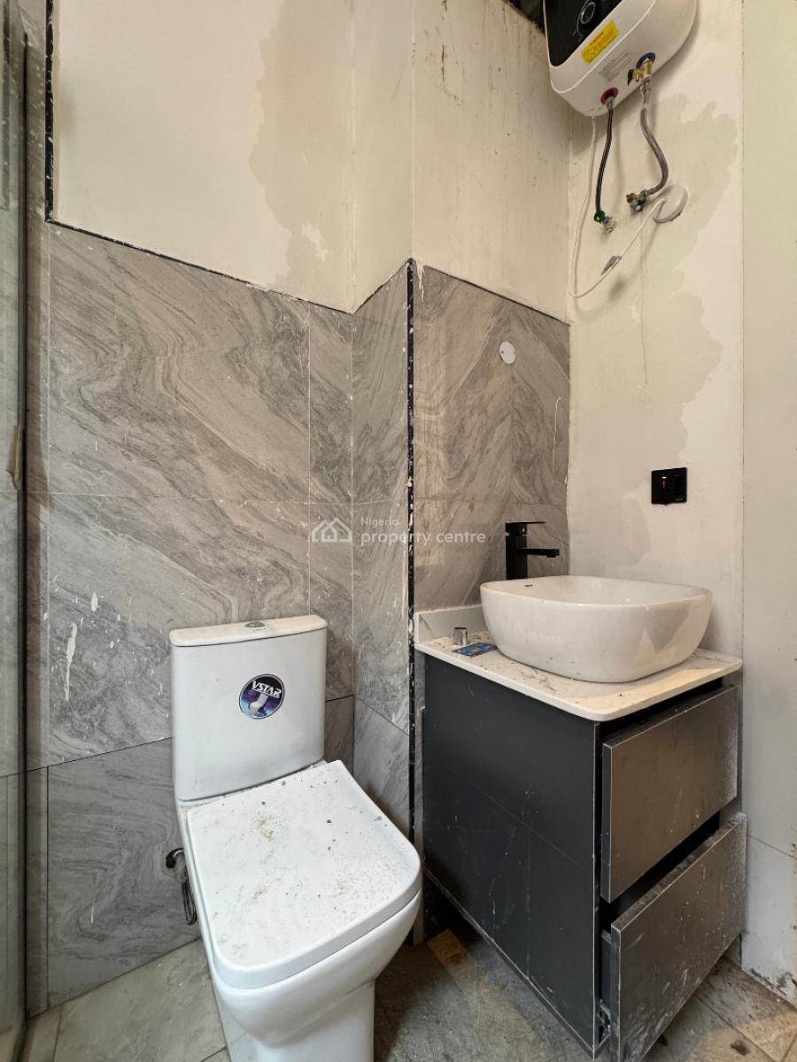 Spacious 2 Bedroom Apartment with Pool and Elevator in a Secure Estate, Ikate Elegushi, Lekki, Lagos, Flat / Apartment for Sale