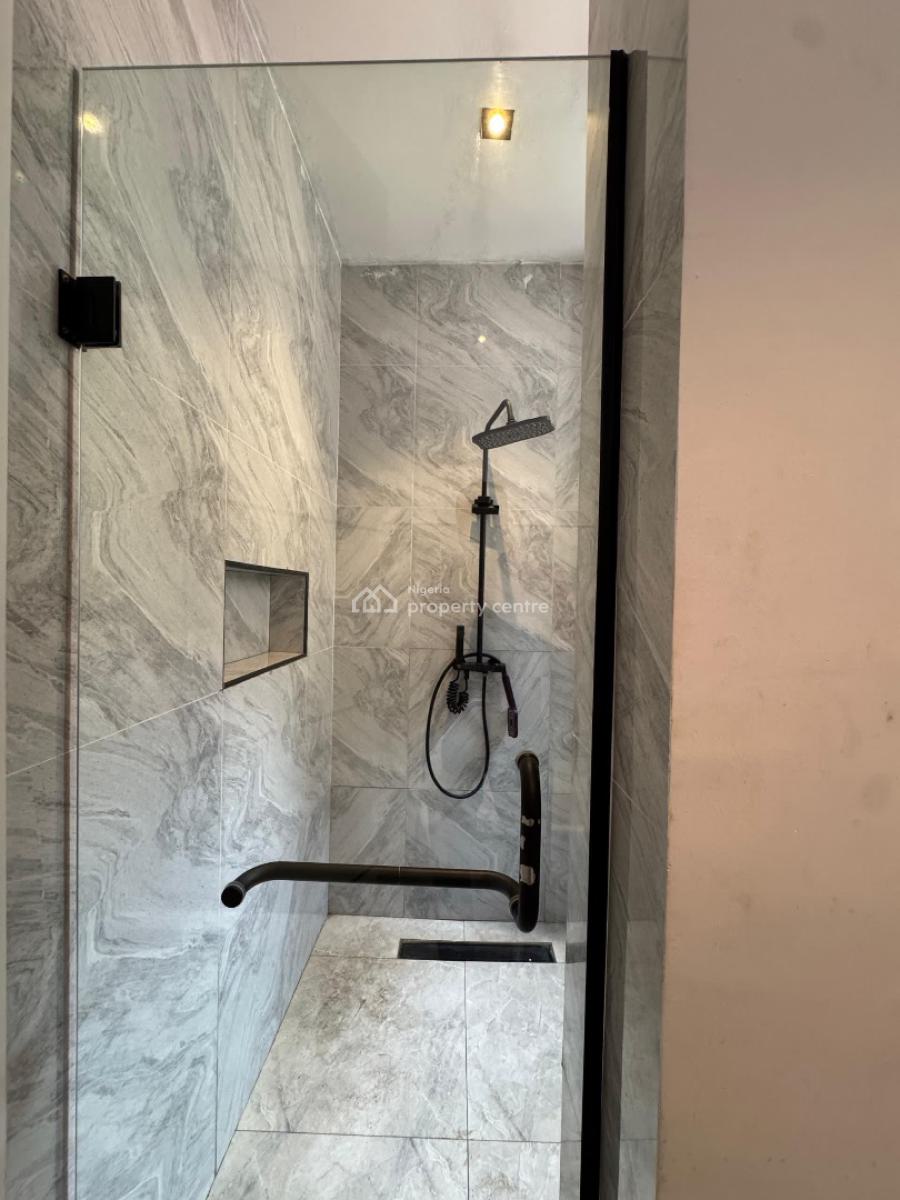 Spacious 2 Bedroom Apartment with Pool and Elevator in a Secure Estate, Ikate Elegushi, Lekki, Lagos, Flat / Apartment for Sale