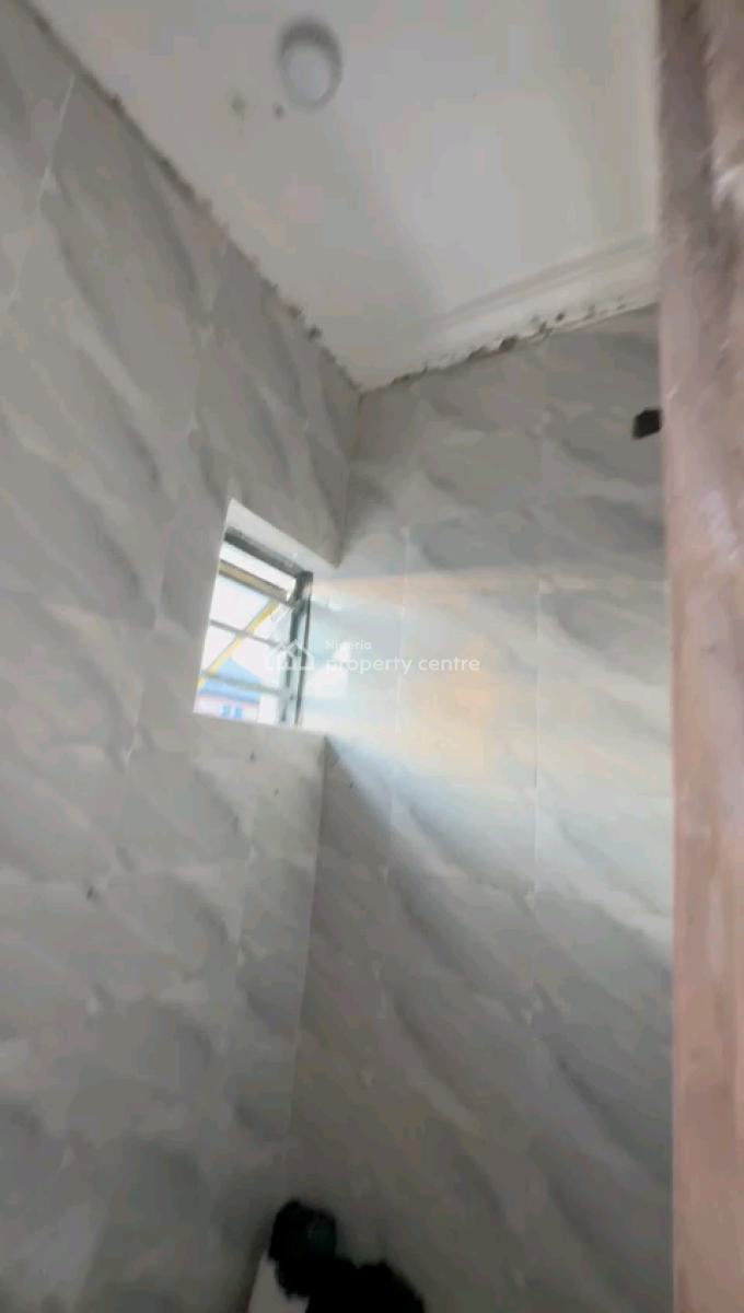 Standard and Spacious Mini Flat, Akoka, Akoka, Yaba, Lagos, Mini Flat (room and Parlour) for Rent