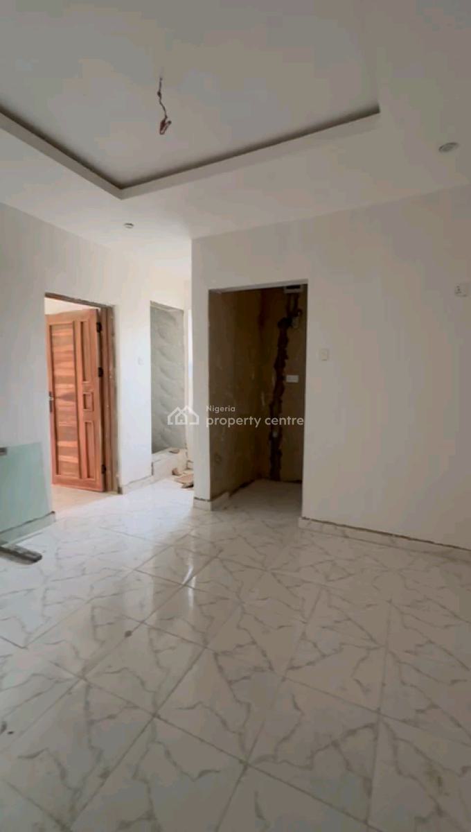 Standard and Spacious Mini Flat, Akoka, Akoka, Yaba, Lagos, Mini Flat (room and Parlour) for Rent